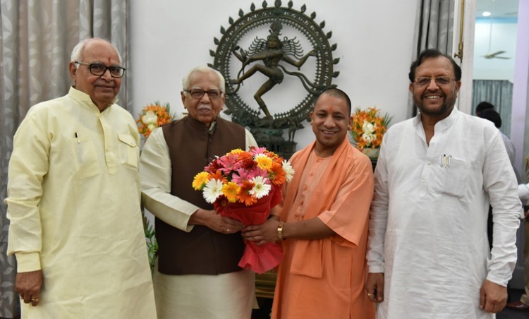 chief minister, vis speaker and minister of parliamentary affairs meet the governor