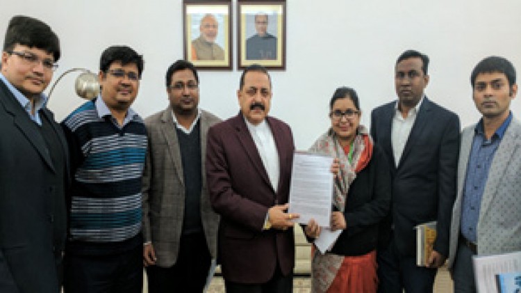 jitendra singh with delegation of indian revenue service officers