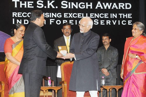 sk singh excellence award to sibi george