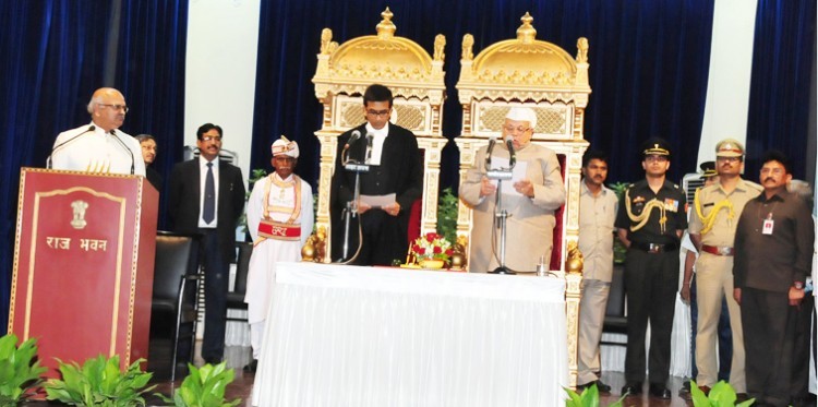 governor of up dr. aziz qureshi oath