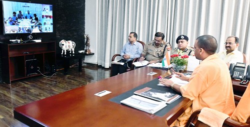 chief minister interacts with officers from video conferencing
