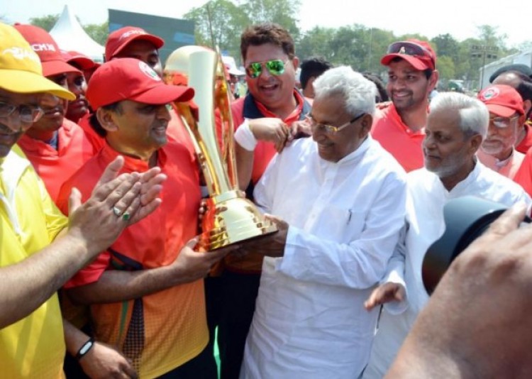 cricket match between chief minister and ias