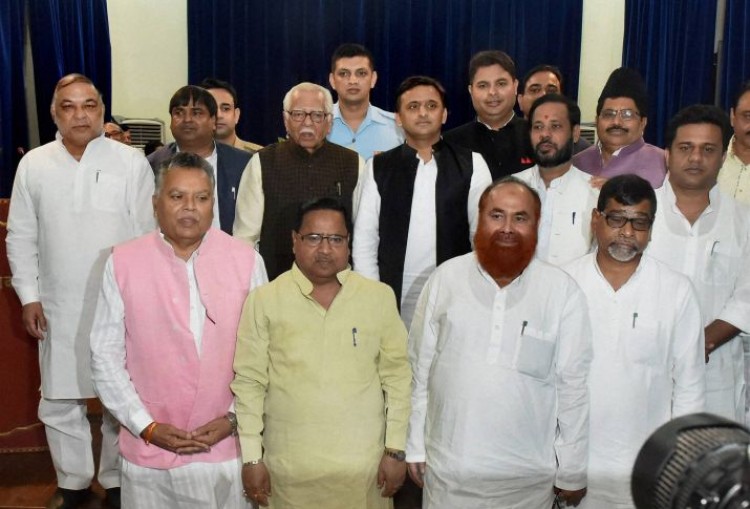 up govenor ram naik and cm akhilesh yadav with the newly ministers