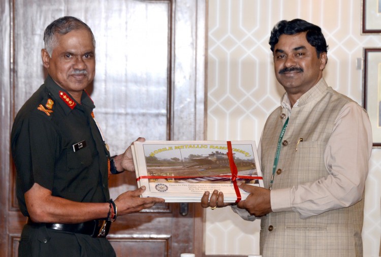 drdo handed over mobile metallic ramp to army