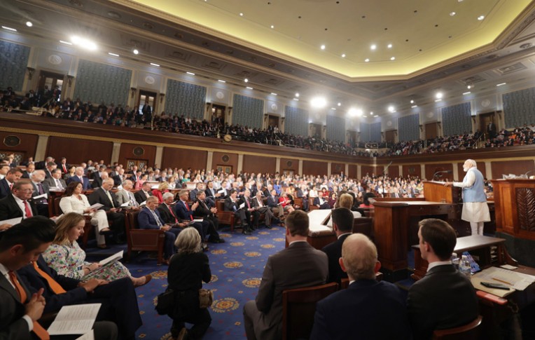 अमेरिकी कांग्रेस के संयुक्त सत्र में मोदी