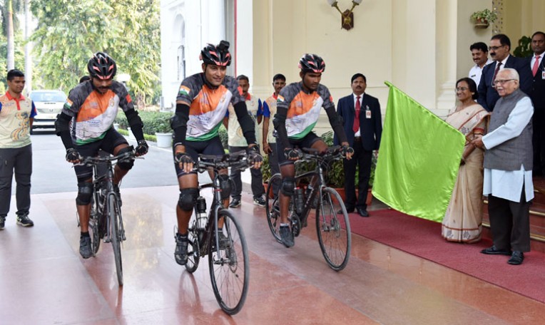 सेना की जय भारत साइकिल यात्रा