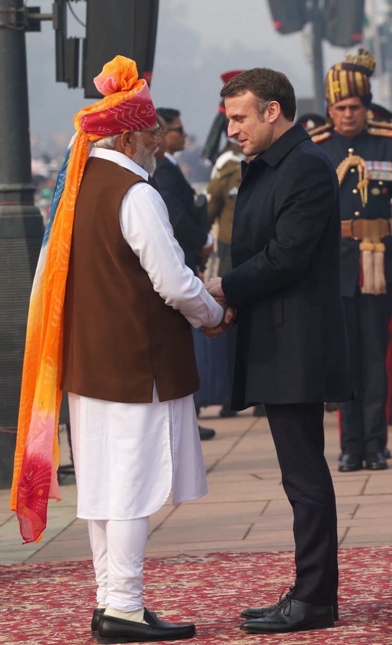 गणतंत्र पर मजबूत भारत-फ्रांस संबंध!