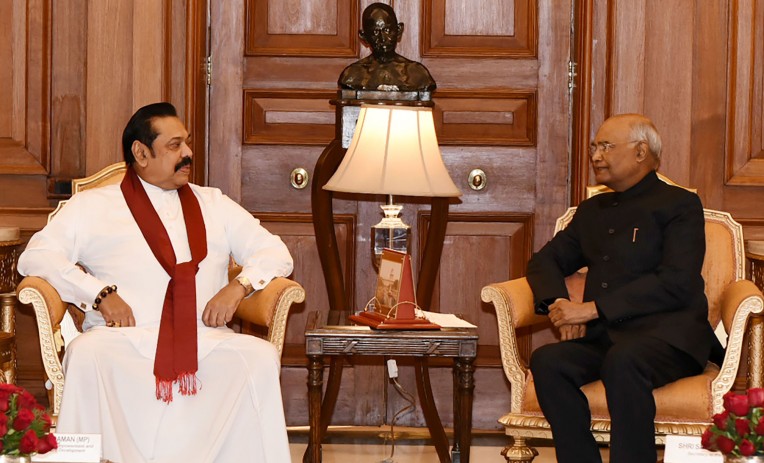 श्रीलंका के प्रधानमंत्री राष्ट्रपति से मिले