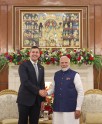 पीएम की पैराग्वे के राष्ट्रपति से भेंट