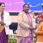 वीर बाल दिवस पर मेधावी बच्चे पुरस्कृत