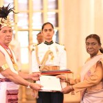 राष्ट्रपति को राजदूतों ने परिचय पत्र सौंपे