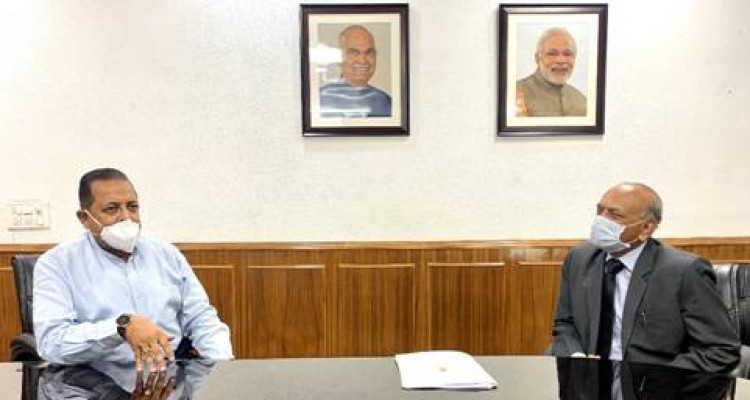 minister of state dr. jitendra singh and lieutenant governor rk mathur