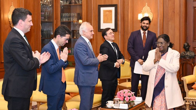 spanish foreign minister meets with president draupadi murmu.