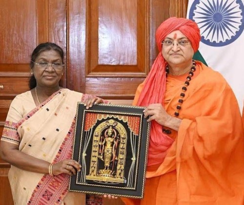 mahamandaleshwar of juna akhara met the president