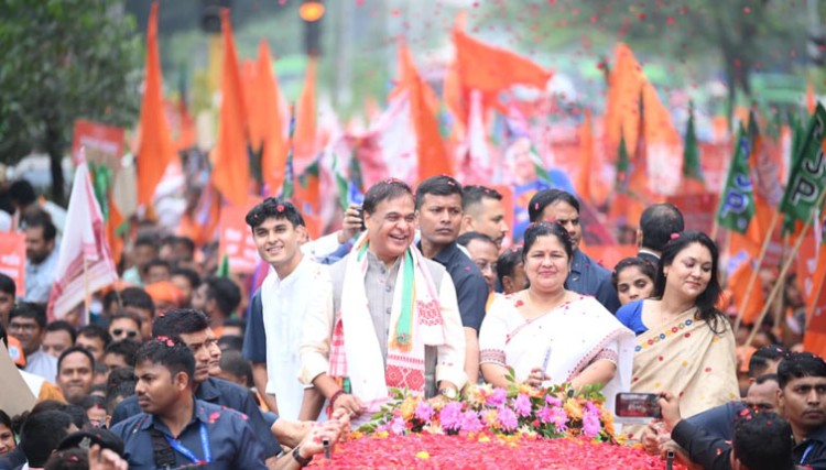 himanta biswa sarma filed his nomination in the presence of a large crowd