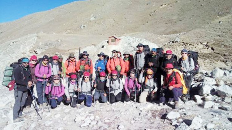 cadet girls, mount everest, close to the goal
