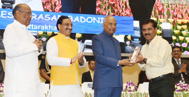president conferred national honor on teachers