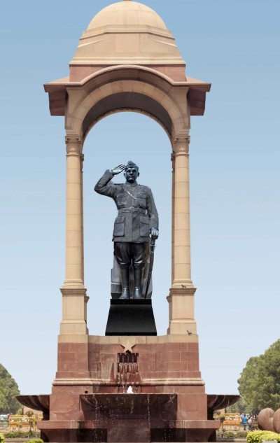 statue of netaji at india gate