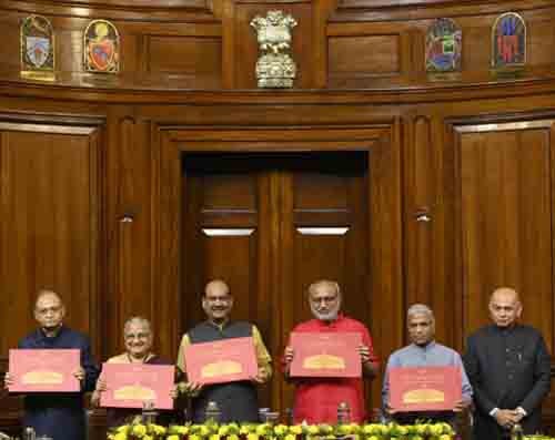 vice president launch of mp sudha murty's book