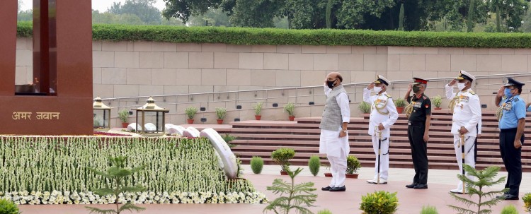 defense minister salutes the indomitable bravery and sacrifice of the army