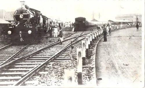 deccan queen rail