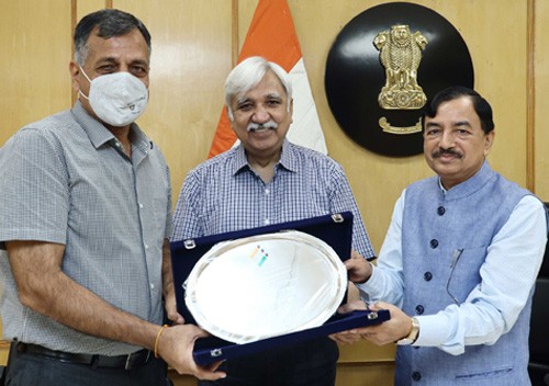 a warm farewell to ashok lavasa upon his retirement