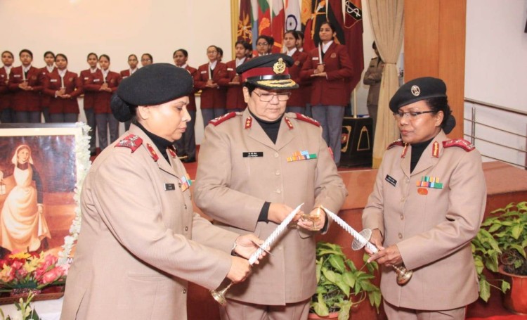 deep lighting ceremony of the college of nursing in the middle level