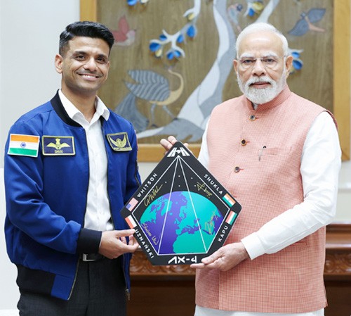astronaut shubhanshu shukla meets the prime minister