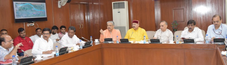 discussion on the increase in the flow of water on shukrataal ghaat in delhi