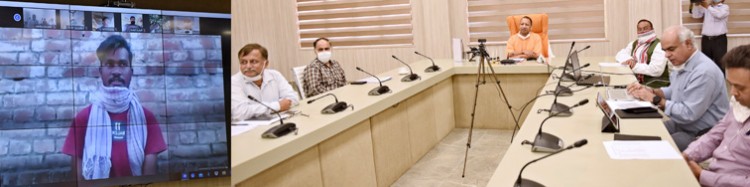 chief minister interacts with workers online