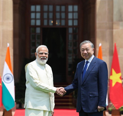 pm narendra modi and president of vietnam