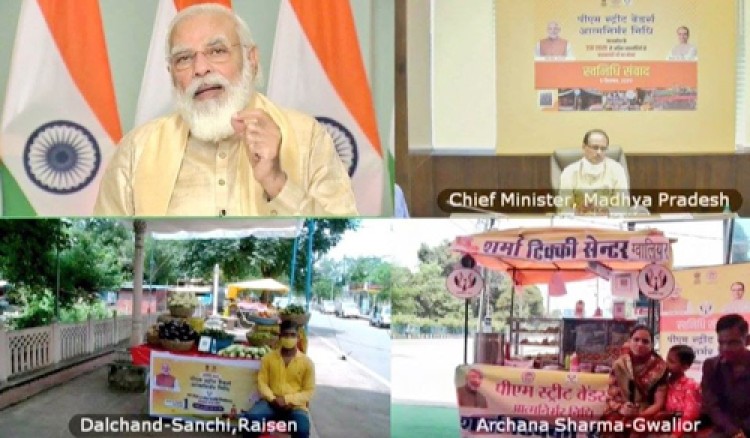 pm narendra modi interacts with the beneficiaries of pm svanidhi