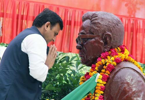 akhilesh yadav