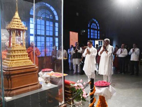 worship of lord buddha according to rituals