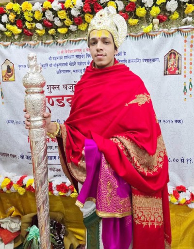 vedic seeker vedamurthy devvrat mahesh rekhe