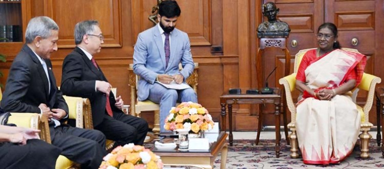 deputy prime minister and minister of singapore met the president