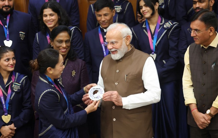 commonwealth games champions met the prime minister.
