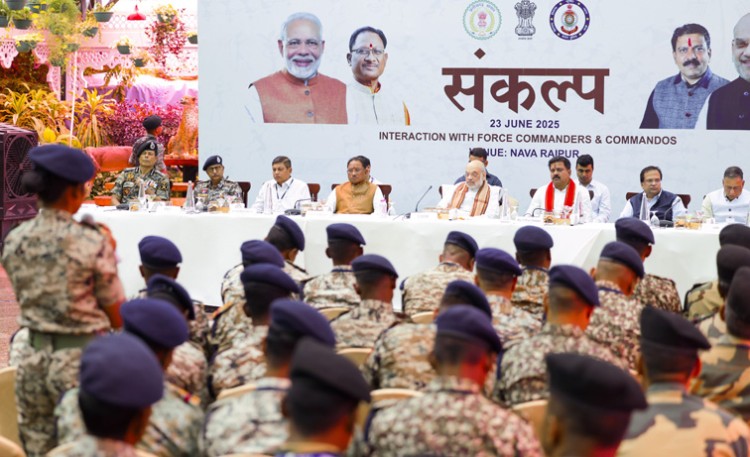 home minister encouraged the security force personnel in nava raipur