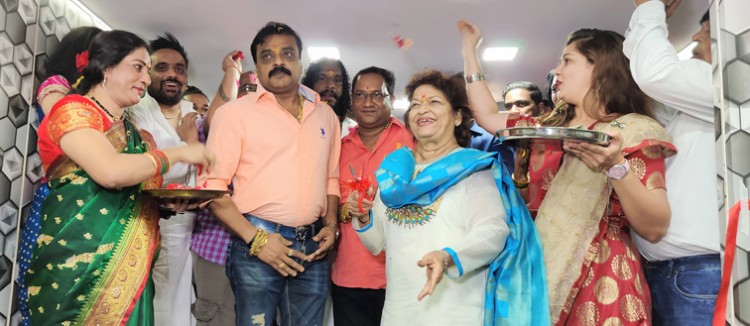 saroj khan at cine dancers' association new office launch