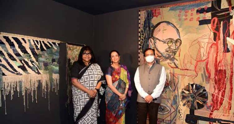 textiles exhibition 'sutra santati' in delhi