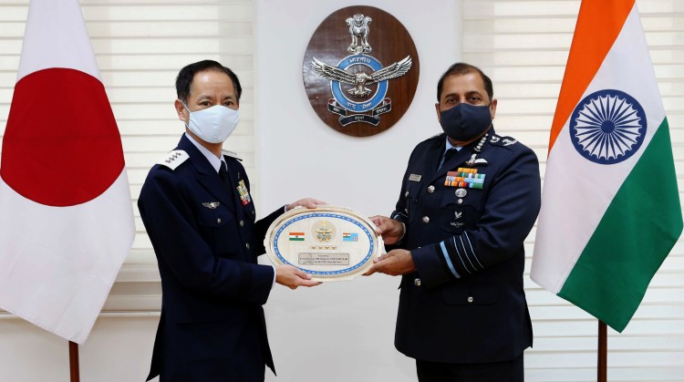 japan's general ijutsu shunji and air chief marshal rks bhadauria