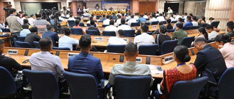 om birla's address to indian police service officers