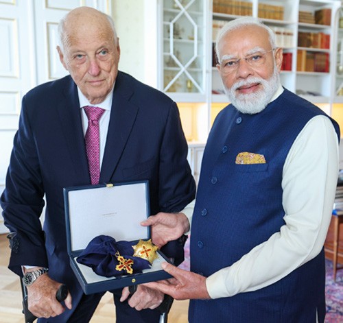 prime minister narendra modi honored by the royal norway