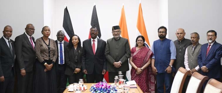 vice president meets kenyan mps visiting india