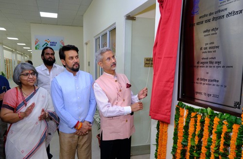 world class squash court inaugurated at dhyan chand stadium