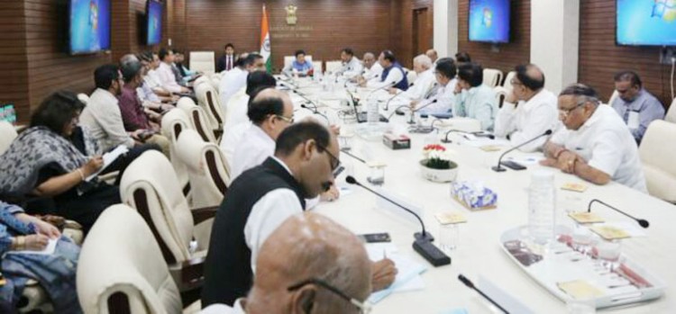 small and retail merchants meeting piyush goyal