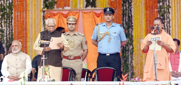 yogi adityanath takes oath as chief minister