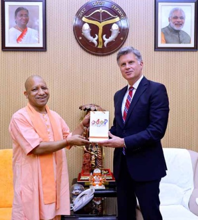 canadian high commissioner meets yogi adityanath