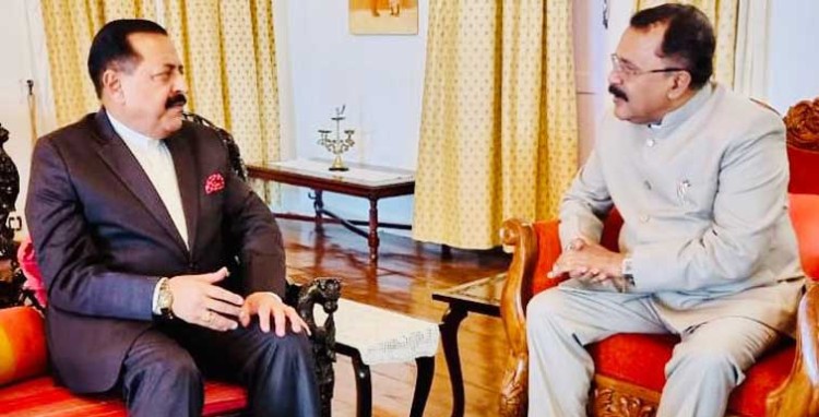 minister of state discusses the search methods with the governor of goa
