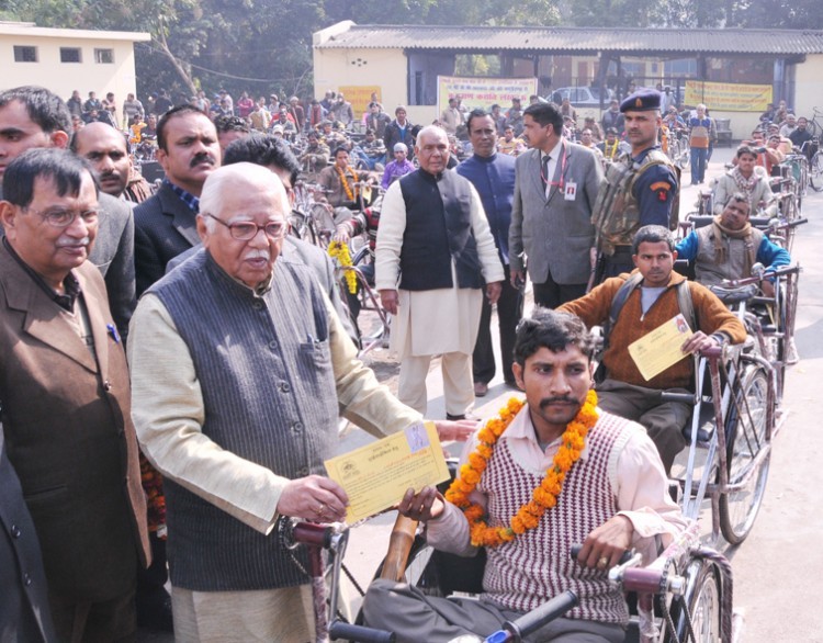 governor ram naik, distributed devices to divisions